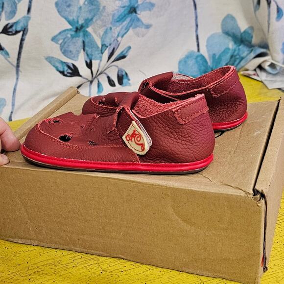 Magical Shoes Children's Barefoot Shoes Coco Red EU 26 US Kids 10 NEW NEVER WORN - Picture 3 of 7
